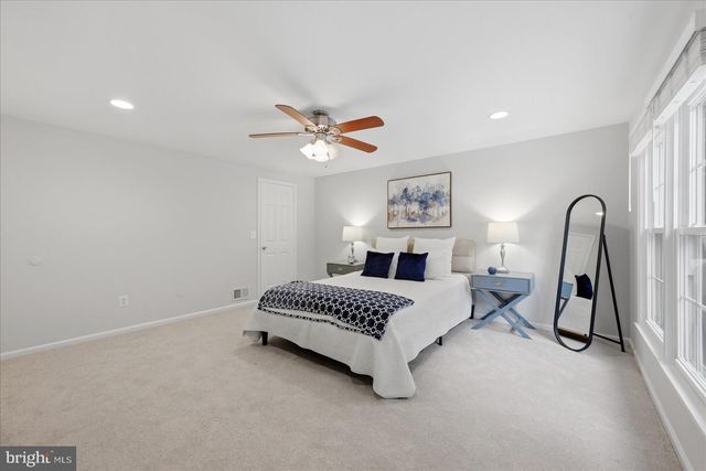 3244 DUCK POND CT, Herndon, VA 20171