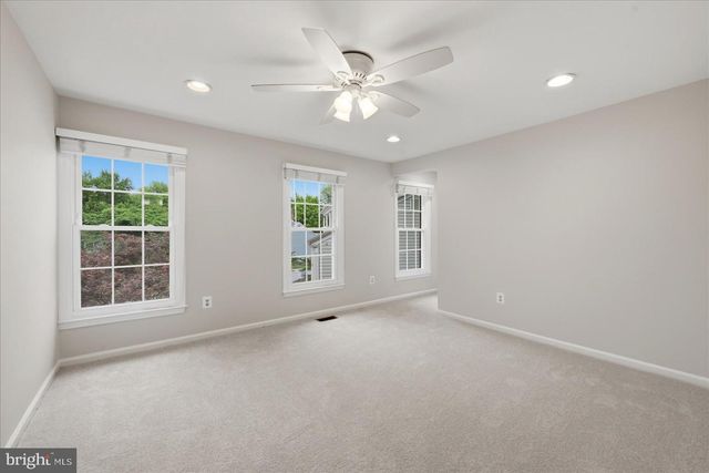 3244 DUCK POND CT, Herndon, VA 20171
