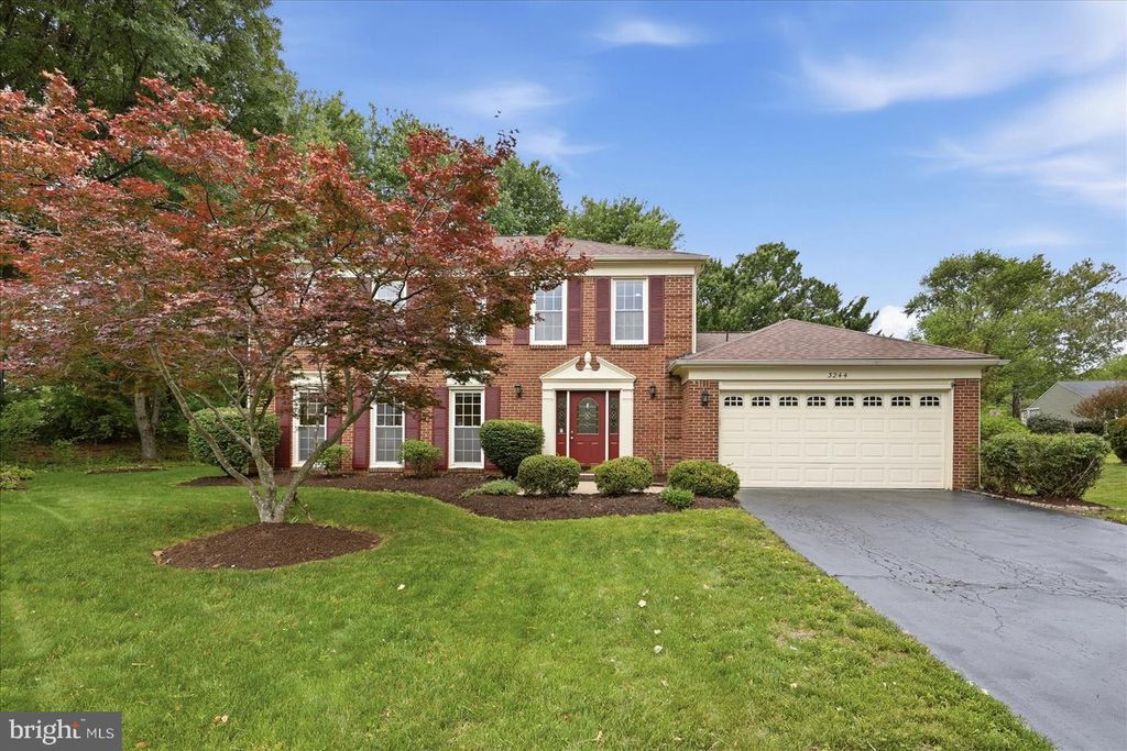 3244 DUCK POND CT, Herndon, VA 20171