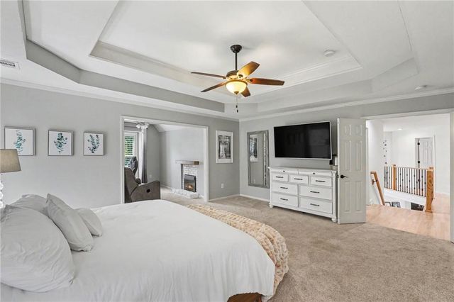 11579 S Skyview Lane, Olathe, KS 66061