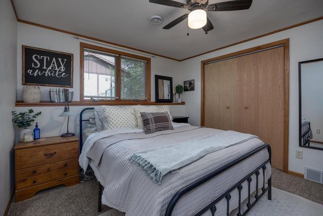 1015 N Willard Avenue, Janesville, WI 53545