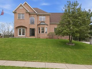115 Kimberwicke Ct, Cranberry Twp, PA 16066