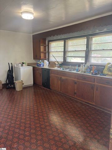 263 Baker Circle, Marietta, SC 29661