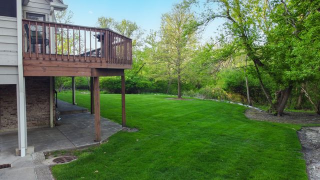 6414 Vermont Trail, Crystal Lake, IL 60012