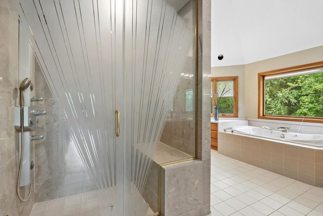 6414 Vermont Trail, Crystal Lake, IL 60012