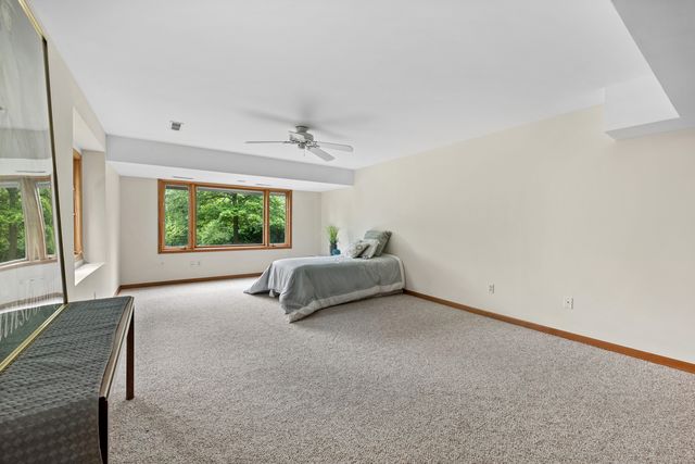 6414 Vermont Trail, Crystal Lake, IL 60012