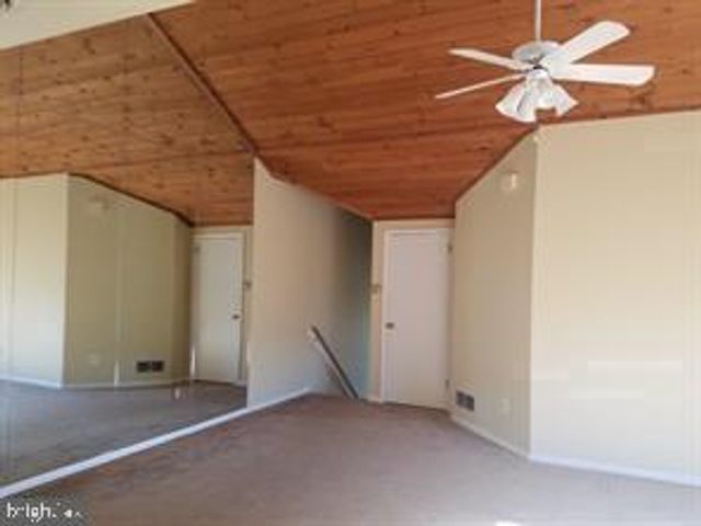 443 BROWN BRIAR CIR, Horsham, PA 19044