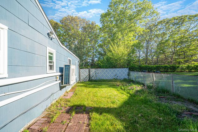 22 Anne Drive, Selden, NY 11784