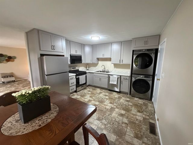 3737 Navarre Court, Lafayette, IN 47905
