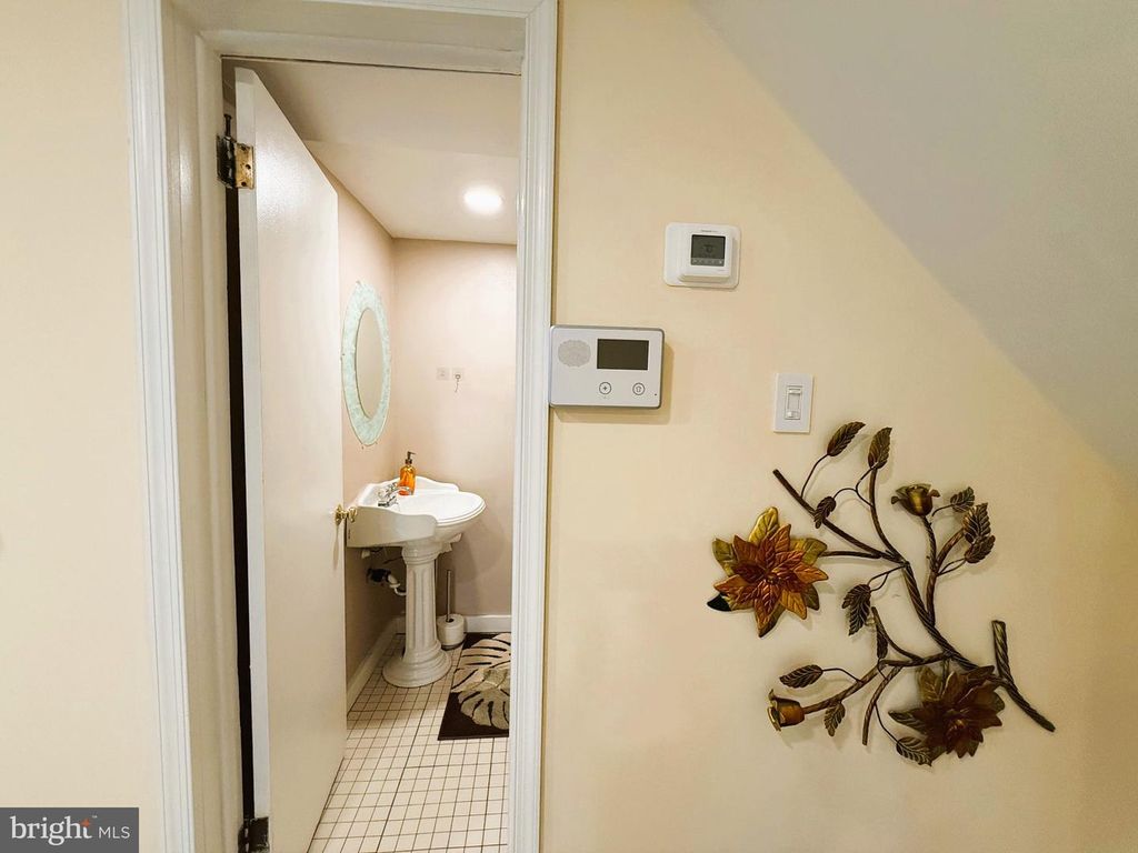 657 ARTWOOD DR, PHILADELPHIA, PA 19115 — photo 5