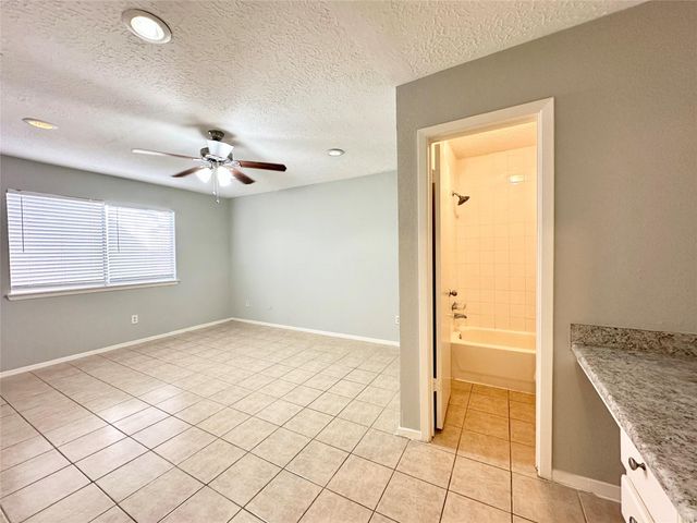 6722 Kearney Drive, Richmond, TX 77469