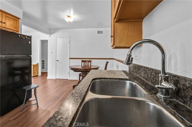 30 Camelback N, Carson, CA 90745