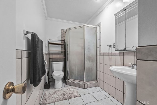 30 Camelback N, Carson, CA 90745