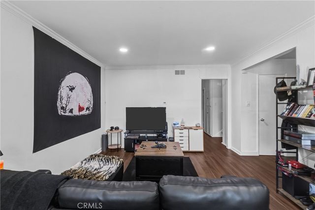 30 Camelback N, Carson, CA 90745