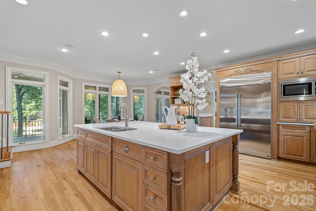 177 Great Point Drive, Mooresville, NC 28117