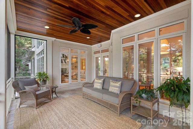177 Great Point Drive, Mooresville, NC 28117