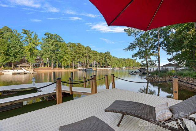 177 Great Point Drive, Mooresville, NC 28117