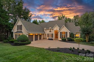 177 Great Point Drive, Mooresville, NC 28117