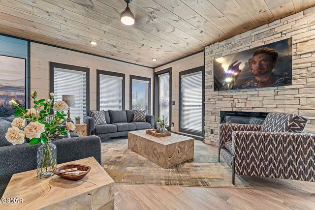 309 Rambling Creek Way, Sevierville, TN 37862