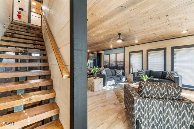 309 Rambling Creek Way, Sevierville, TN 37862