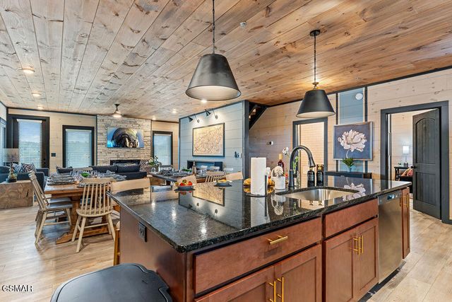 309 Rambling Creek Way, Sevierville, TN 37862