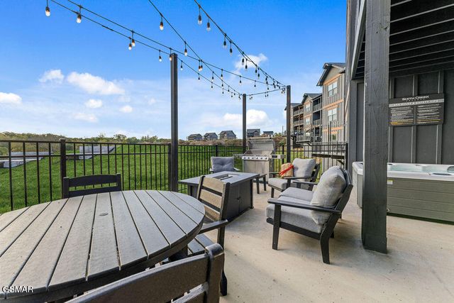 309 Rambling Creek Way, Sevierville, TN 37862