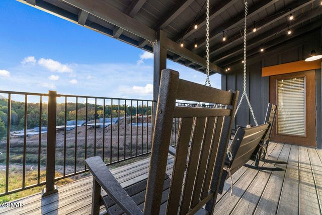 309 Rambling Creek Way, Sevierville, TN 37862