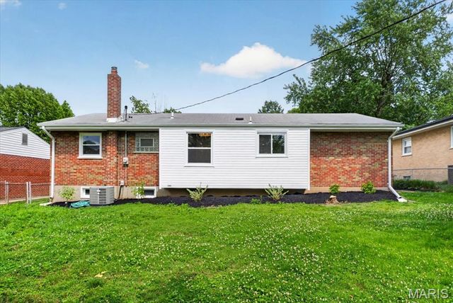 8419 Craighill Drive, Affton, MO 63123