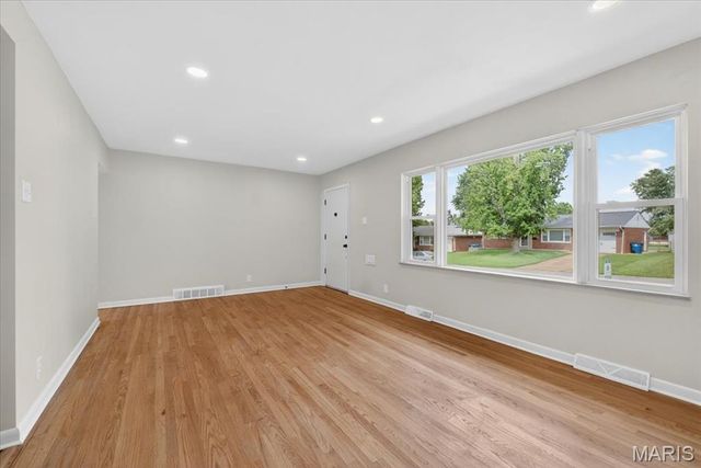 8419 Craighill Drive, Affton, MO 63123