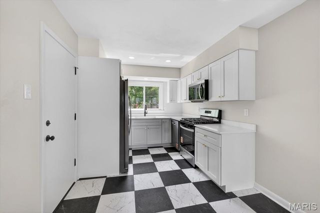 8419 Craighill Drive, Affton, MO 63123