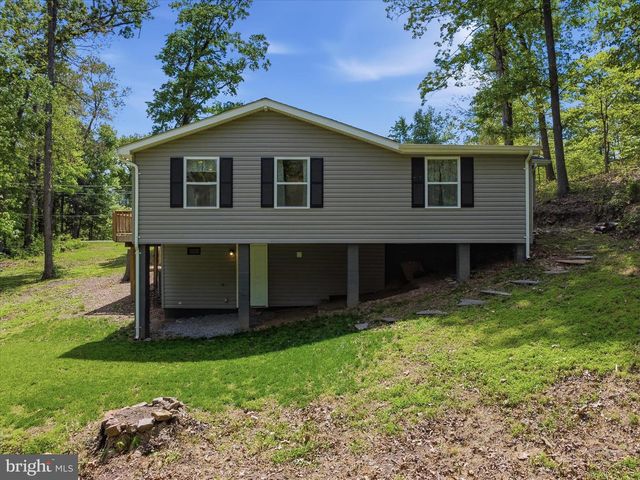 3147 MOUNTAIN LAKE RD, Hedgesville, WV 25427