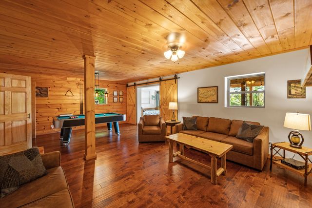 1166 Ski View Drive, Gatlinburg, TN 37738