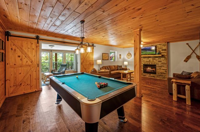 1166 Ski View Drive, Gatlinburg, TN 37738