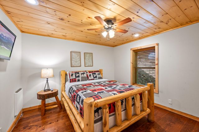 1166 Ski View Drive, Gatlinburg, TN 37738