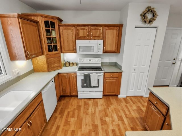 7840 Dorr Street, Toledo, OH 43617