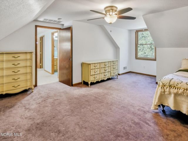 7840 Dorr Street, Toledo, OH 43617