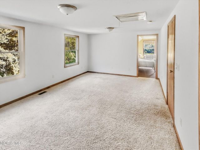 7840 Dorr Street, Toledo, OH 43617