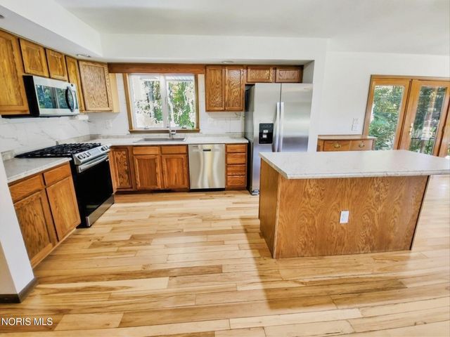 7840 Dorr Street, Toledo, OH 43617