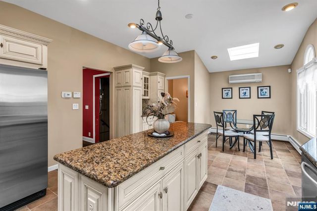 40 Highfield Lane, Nutley, NJ 07110