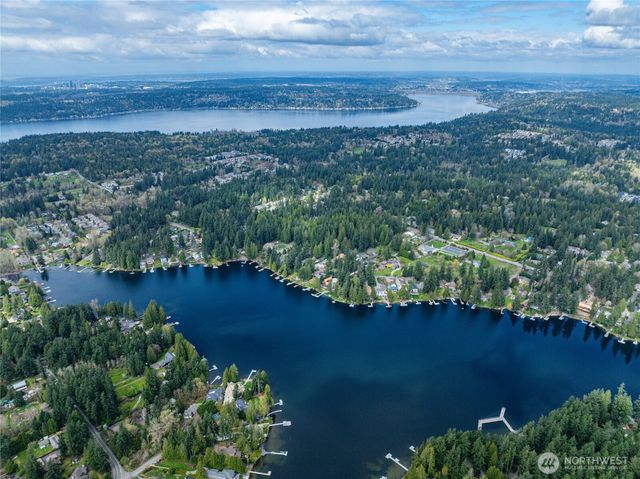 2712 222nd Avenue SE, Sammamish, WA 98075