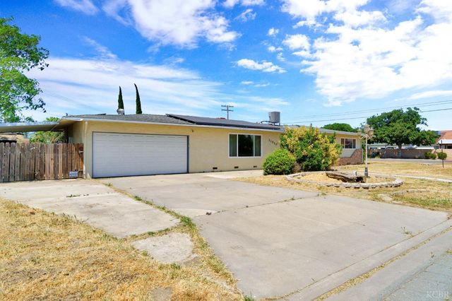 11510 Echo Lane, Hanford, CA 93230