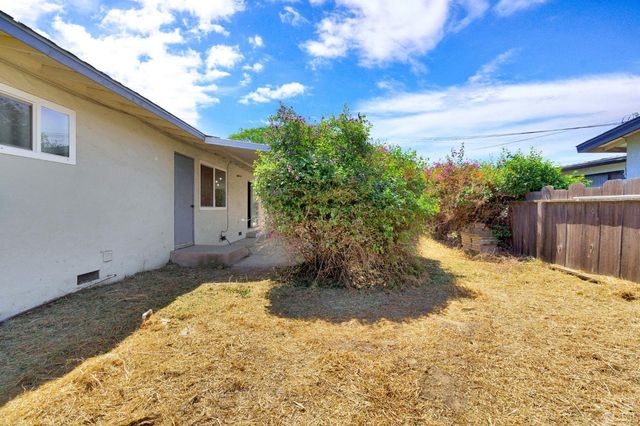 11510 Echo Lane, Hanford, CA 93230