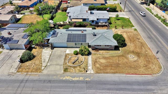 11510 Echo Lane, Hanford, CA 93230