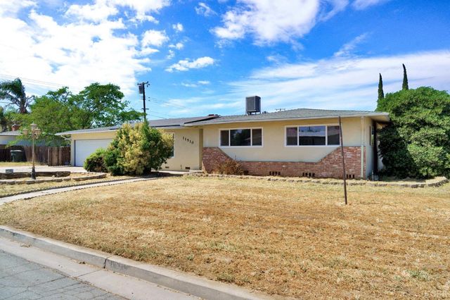 11510 Echo Lane, Hanford, CA 93230