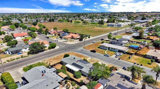 11510 Echo Lane, Hanford, CA 93230