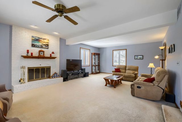 245 Old Forge Road, Elgin, IL 60123