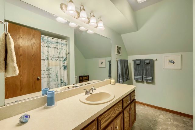 245 Old Forge Road, Elgin, IL 60123