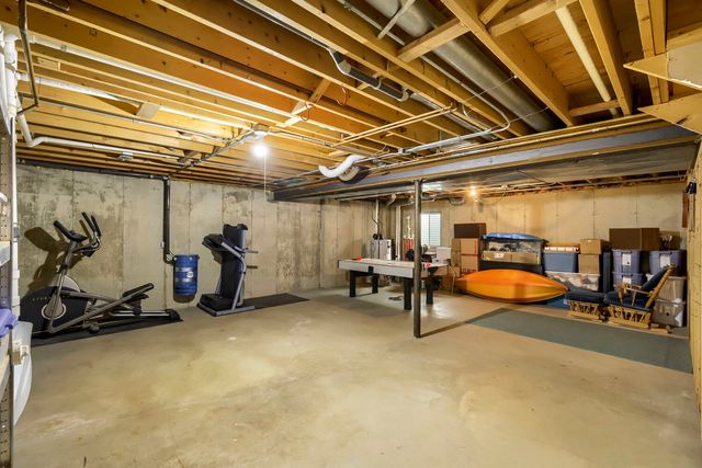 245 Old Forge Road, Elgin, IL 60123