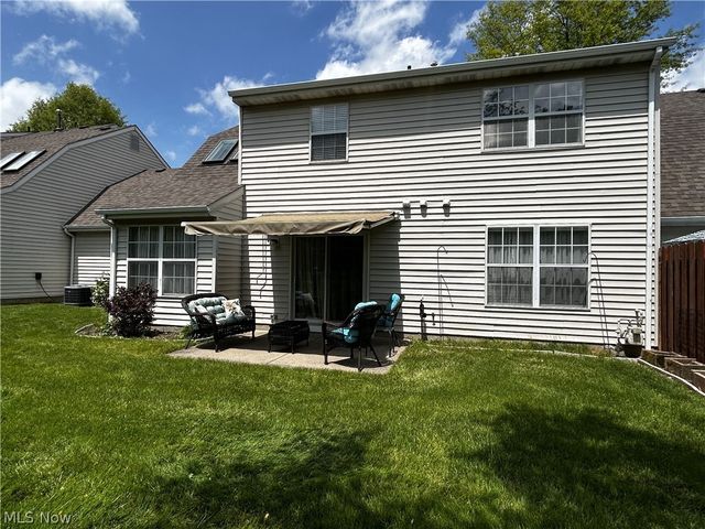 9605 E Idlewood Drive, Twinsburg, OH 44087