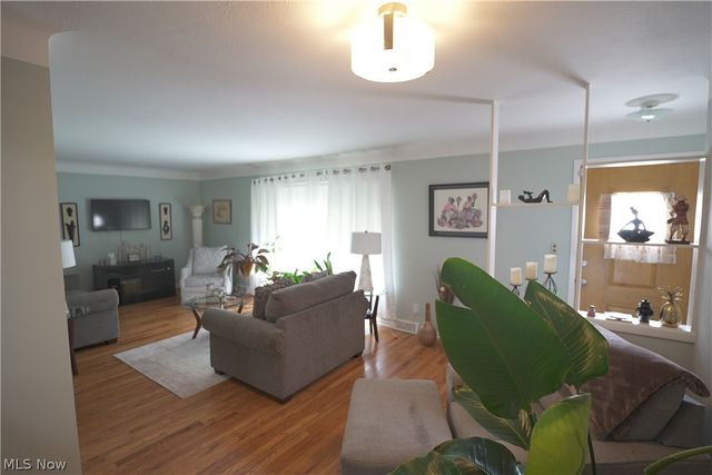 731 Edgewood Road, Richmond Heights, OH 44143
